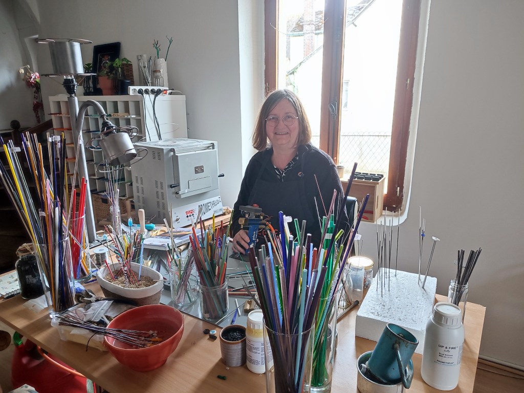 « Les Gens d’ici »: Isabelle Zugetta, artisan verrier à&nbsp;Coulombs
